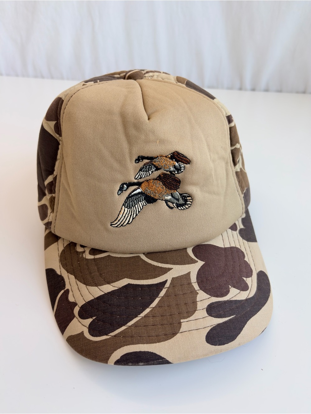 Winchester Insulated Brown Hunting Cap Hat Desert Camo Embroidered Ducks Vintage